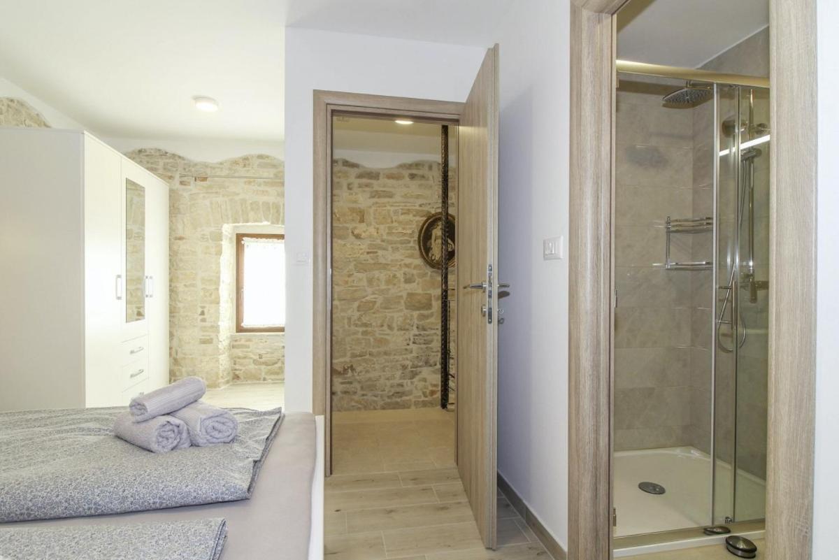Villa Olea In Barat - Haus Fuer 6-8 Personen Kanfanar Exterior foto